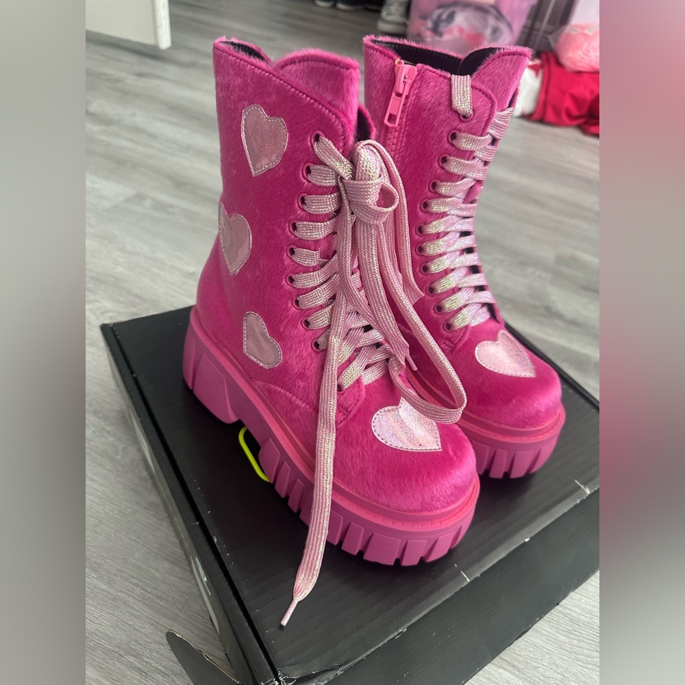 Club Exx boots dolls kills size 6